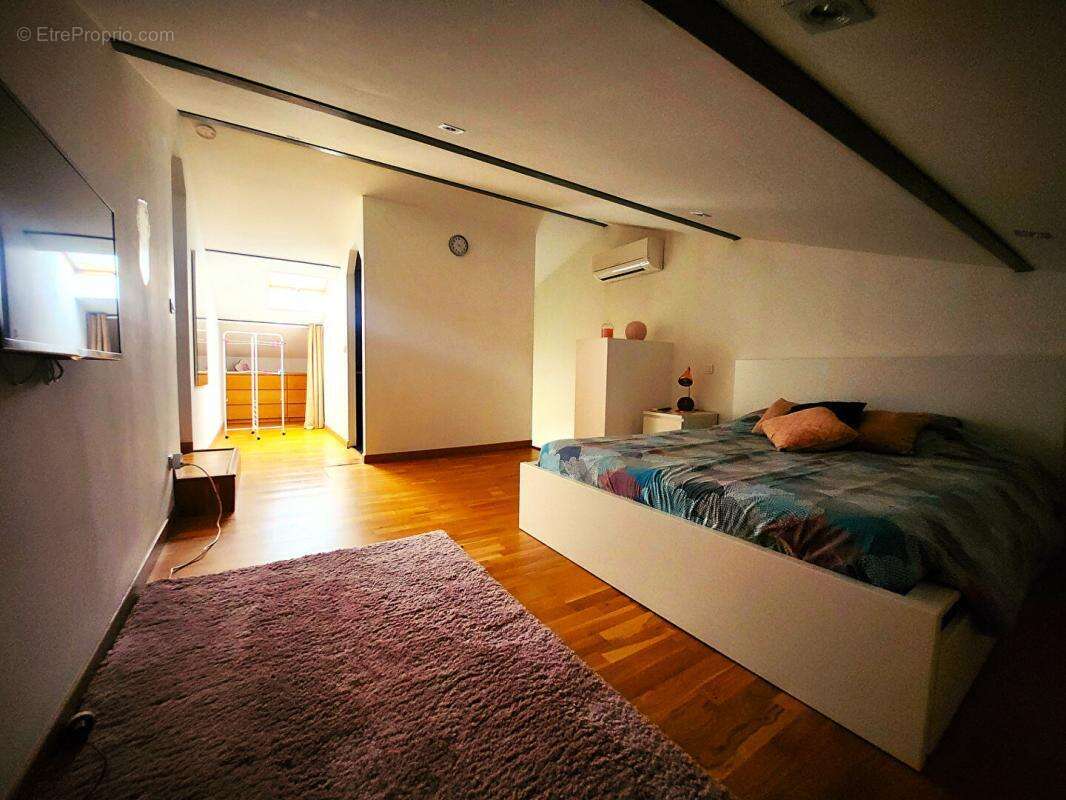 Appartement à MAUGUIO