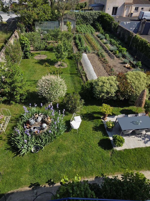 Maison à COMMEQUIERS