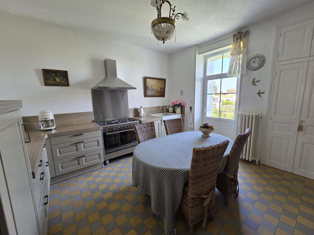 Maison à COMMEQUIERS