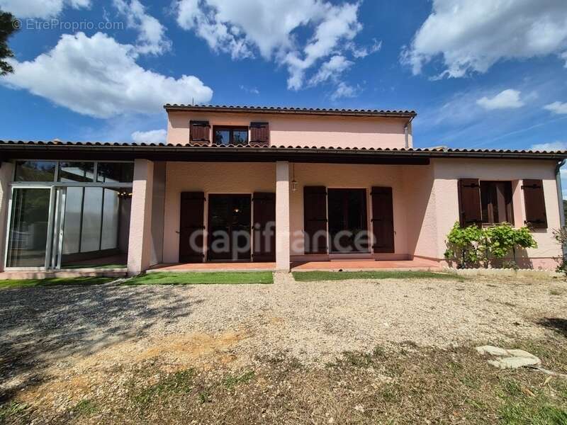 Maison à MESCHERS-SUR-GIRONDE