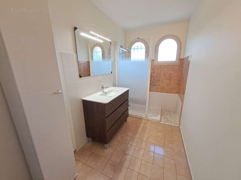 Maison à LE HAILLAN