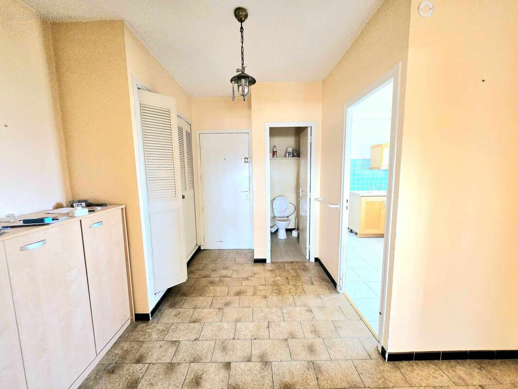 Appartement à SIX-FOURS-LES-PLAGES