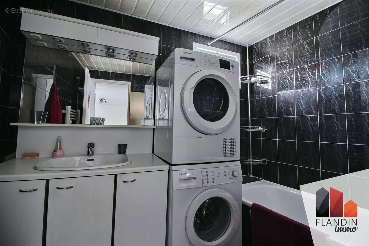 Appartement à MESSIMY