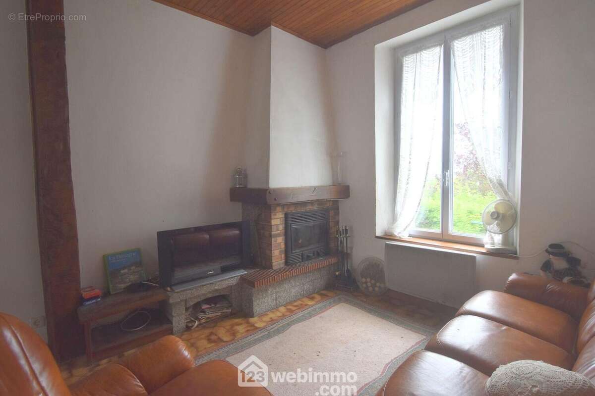 Maison à GUERLESQUIN