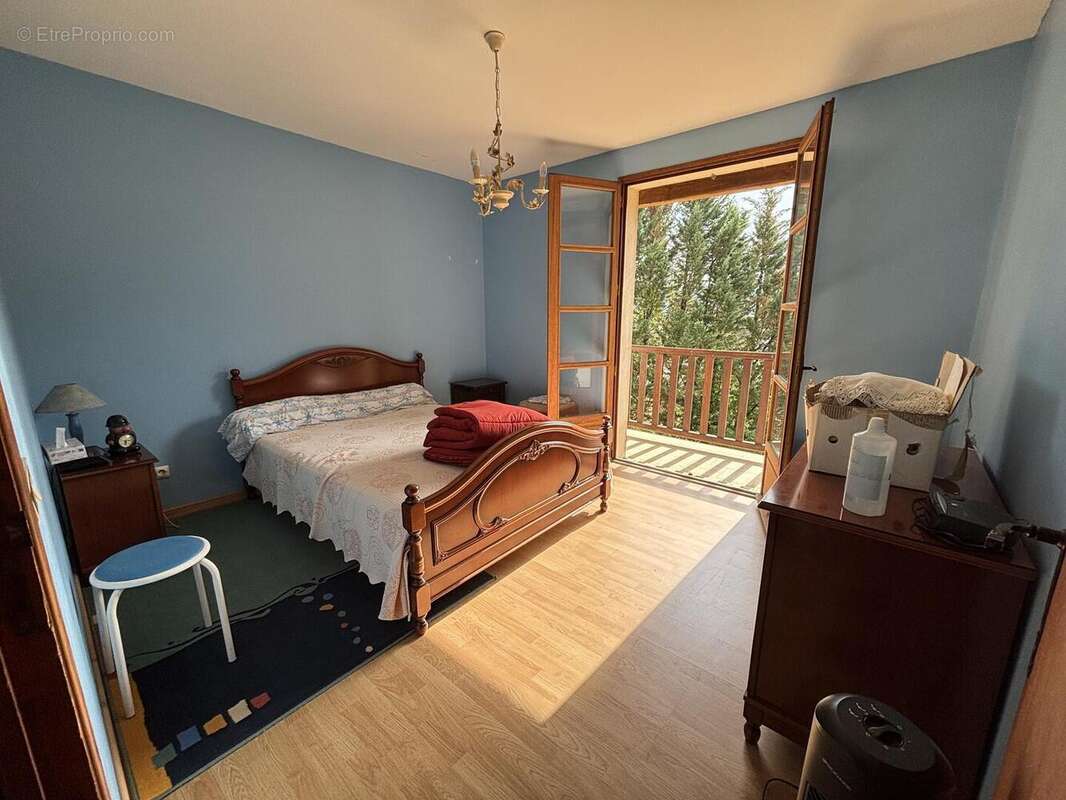 Chambre 2 - Maison à CAHORS