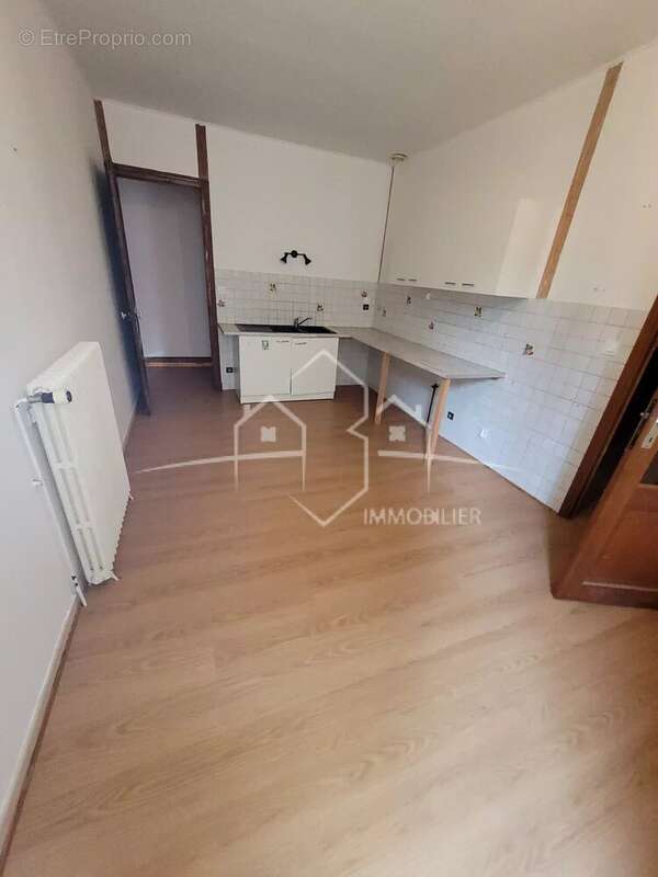 Maison à BEAUREPAIRE