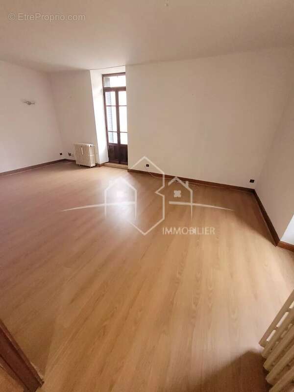 Maison à BEAUREPAIRE