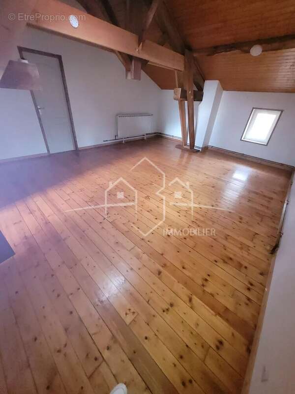 Maison à BEAUREPAIRE