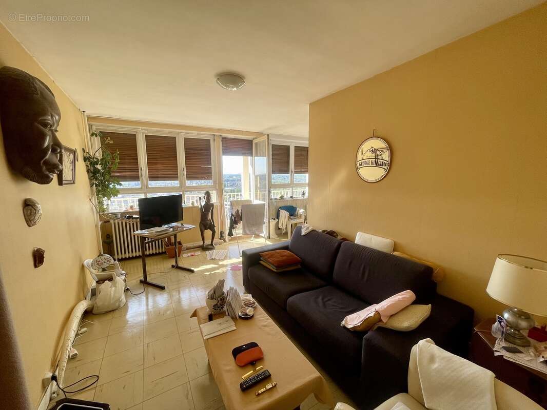 Appartement à CHARLEVILLE-MEZIERES