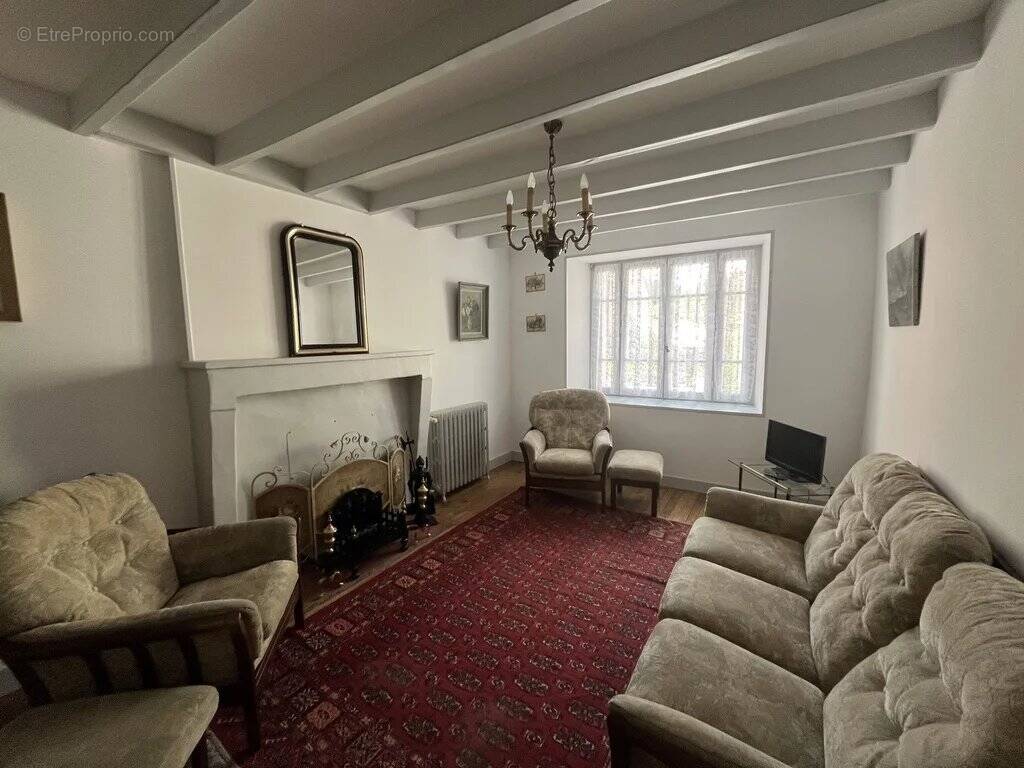 Maison à VERTEUIL-SUR-CHARENTE