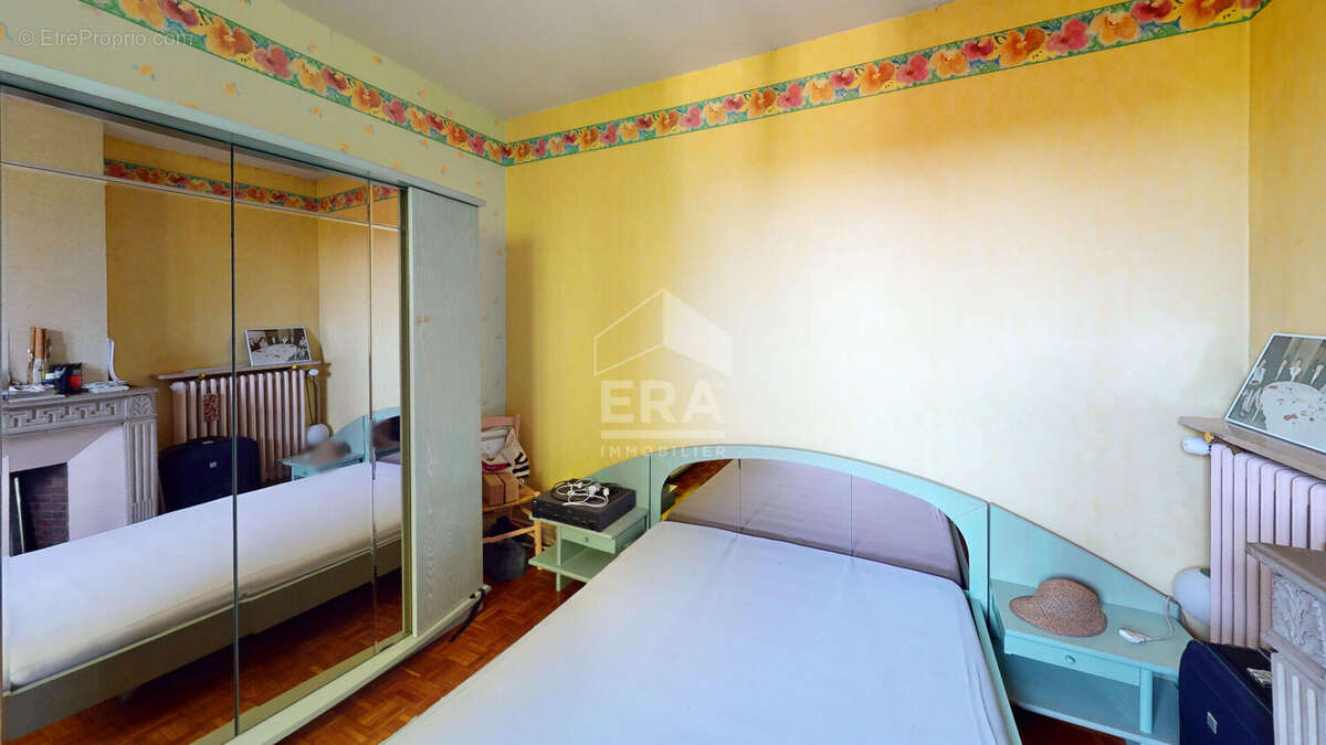 Maison à NEAUPHLE-LE-CHATEAU