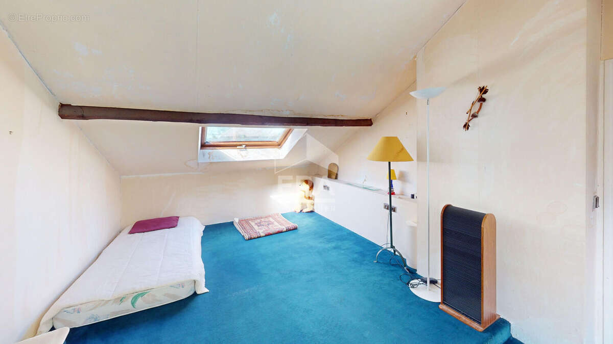 Maison à NEAUPHLE-LE-CHATEAU