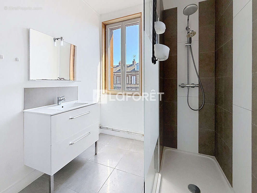 Maison à SOTTEVILLE-LES-ROUEN