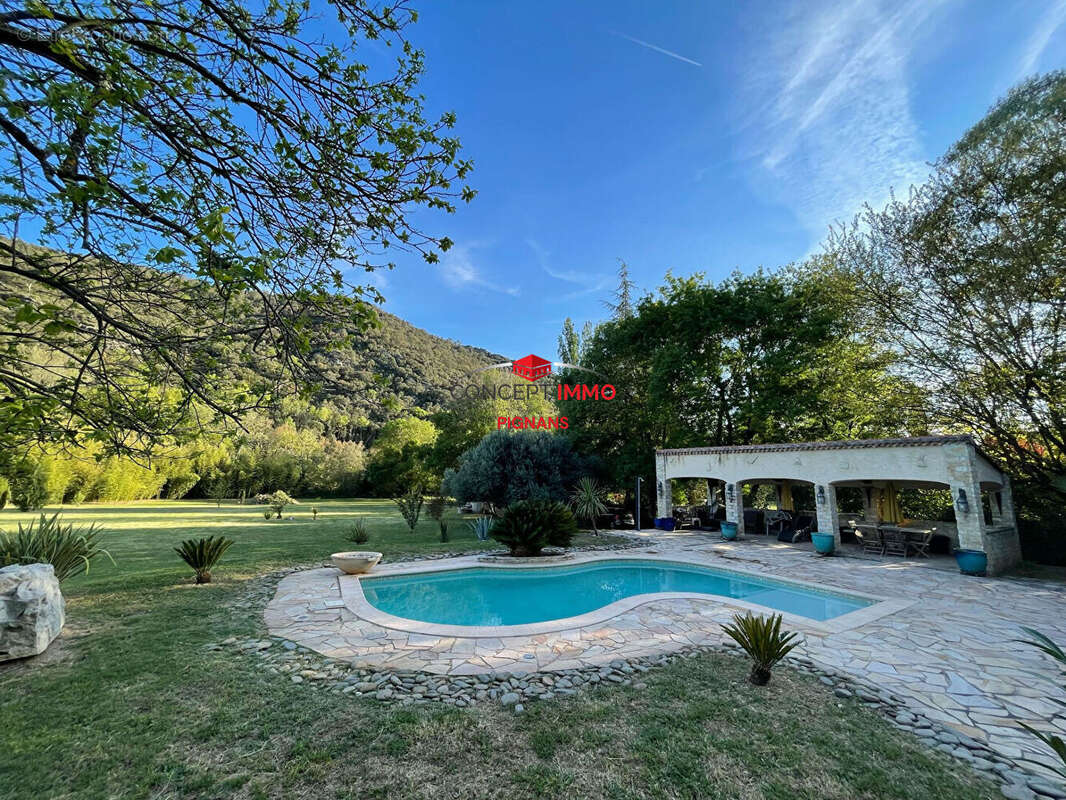 Maison à PUGET-VILLE