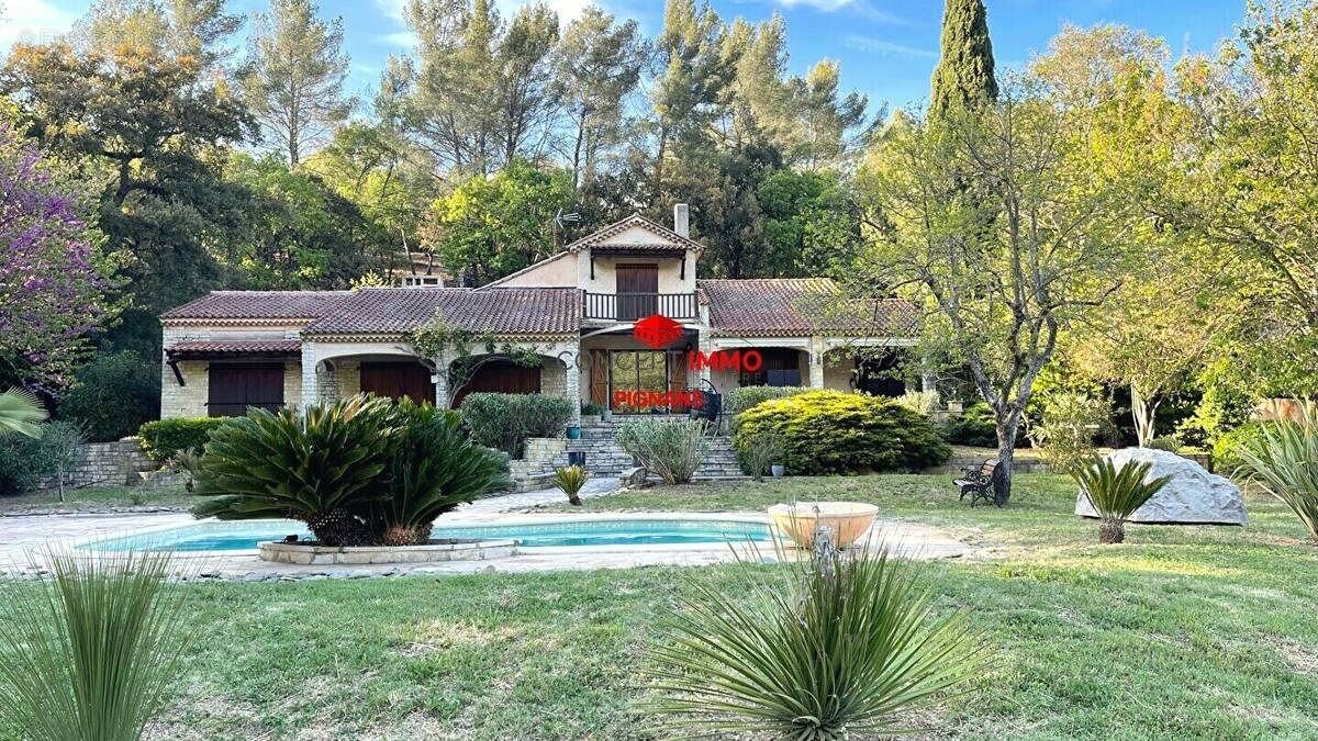 Maison à PUGET-VILLE