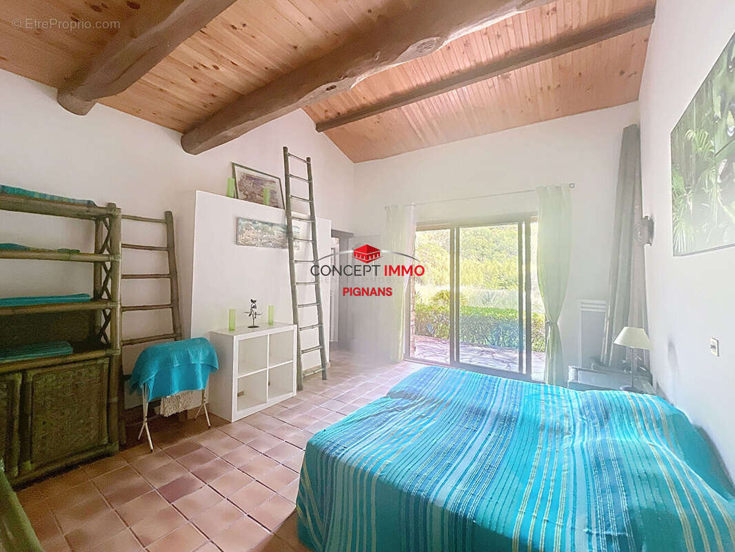 Maison à PUGET-VILLE