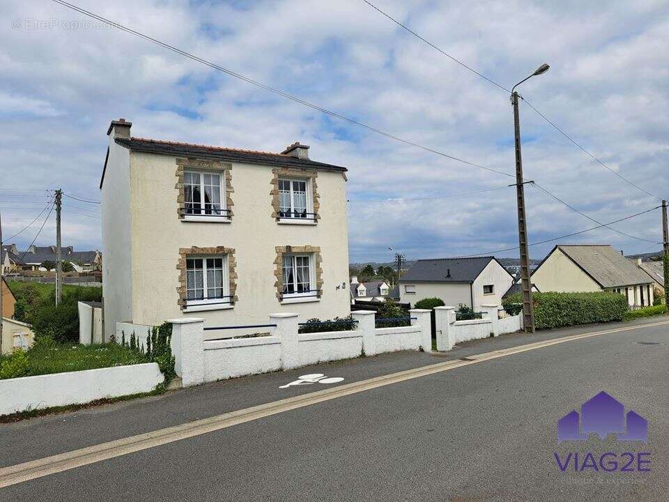 Maison à CAMARET-SUR-MER