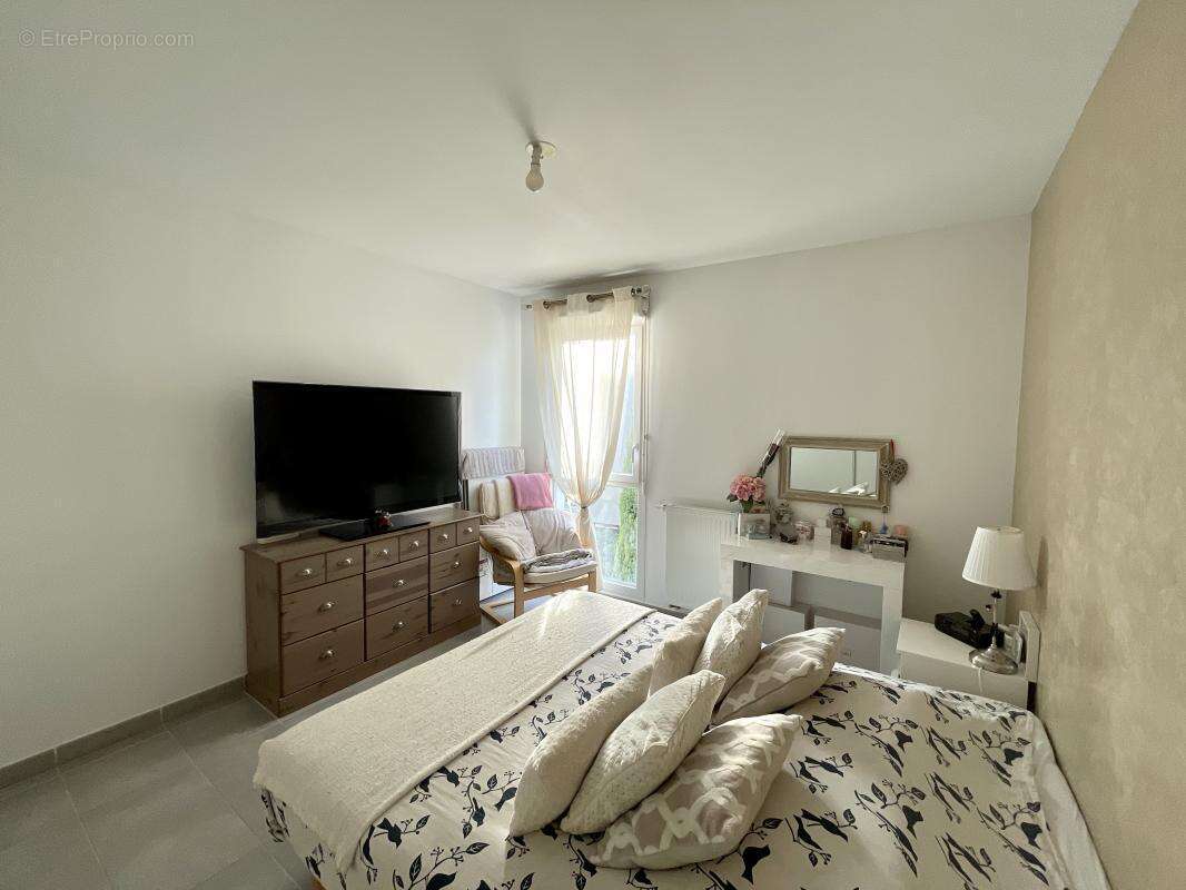 Appartement à CHATEAUNEUF-LES-MARTIGUES