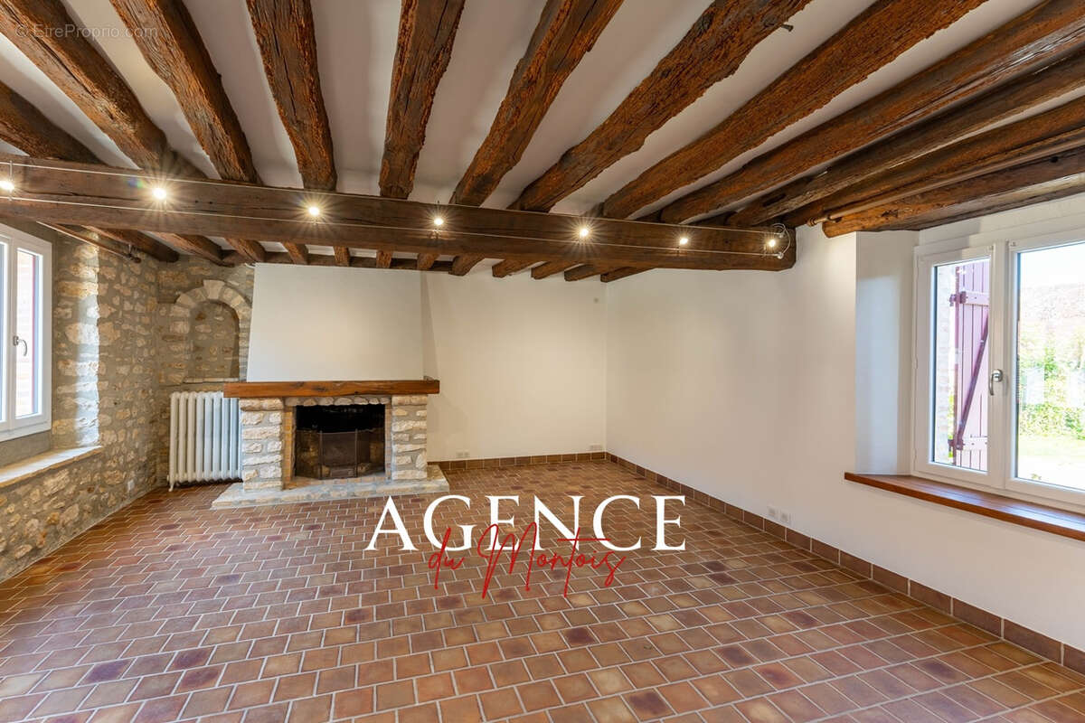 Maison à DONNEMARIE-DONTILLY