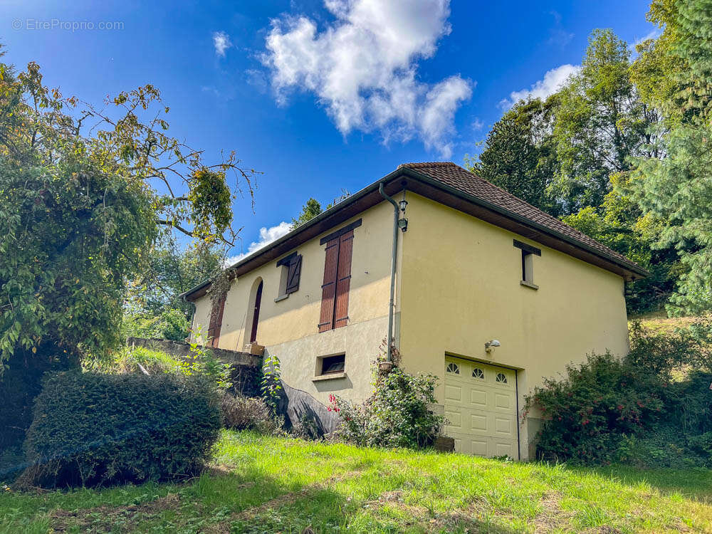 Maison à GUERQUESALLES