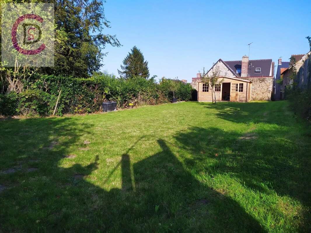 Maison à SAINT-PIERRE-EGLISE