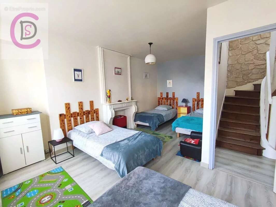 Maison à SAINT-PIERRE-EGLISE