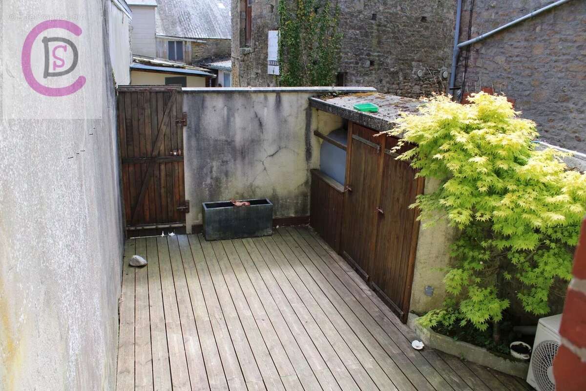 Maison à SAINT-PIERRE-EGLISE