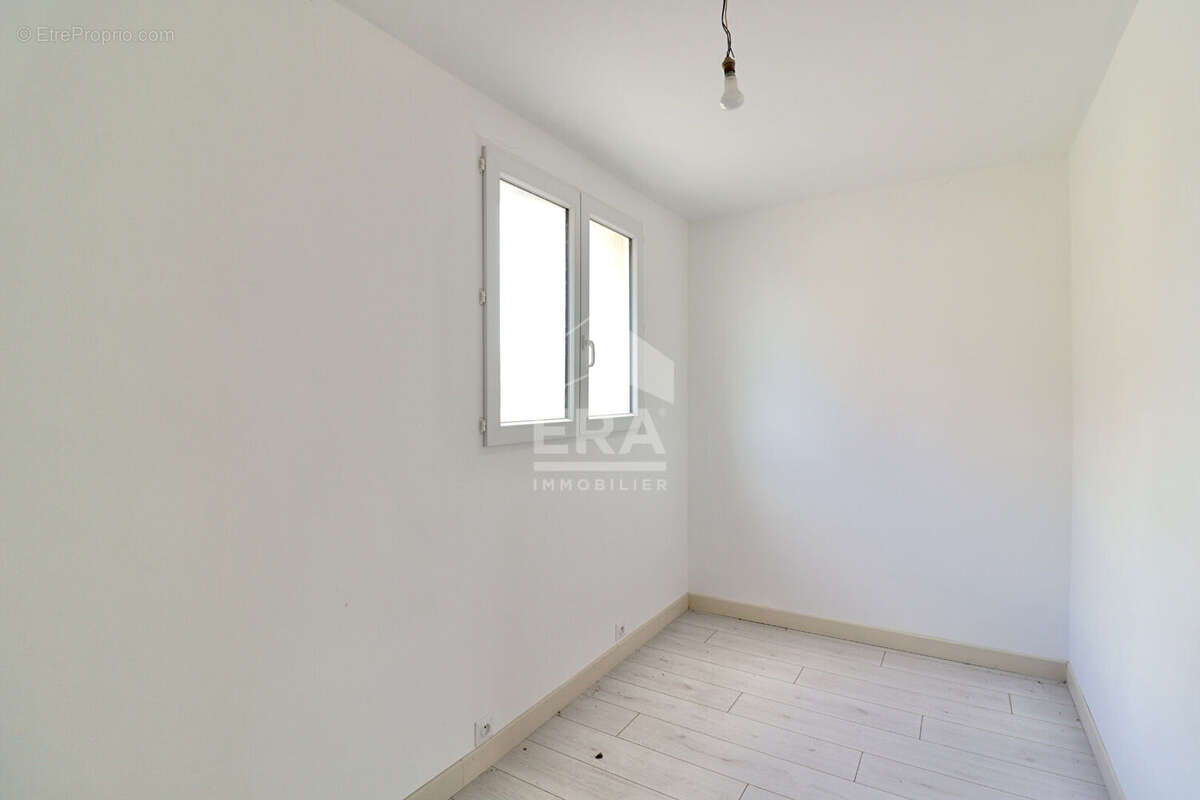 Maison à VAIRES-SUR-MARNE