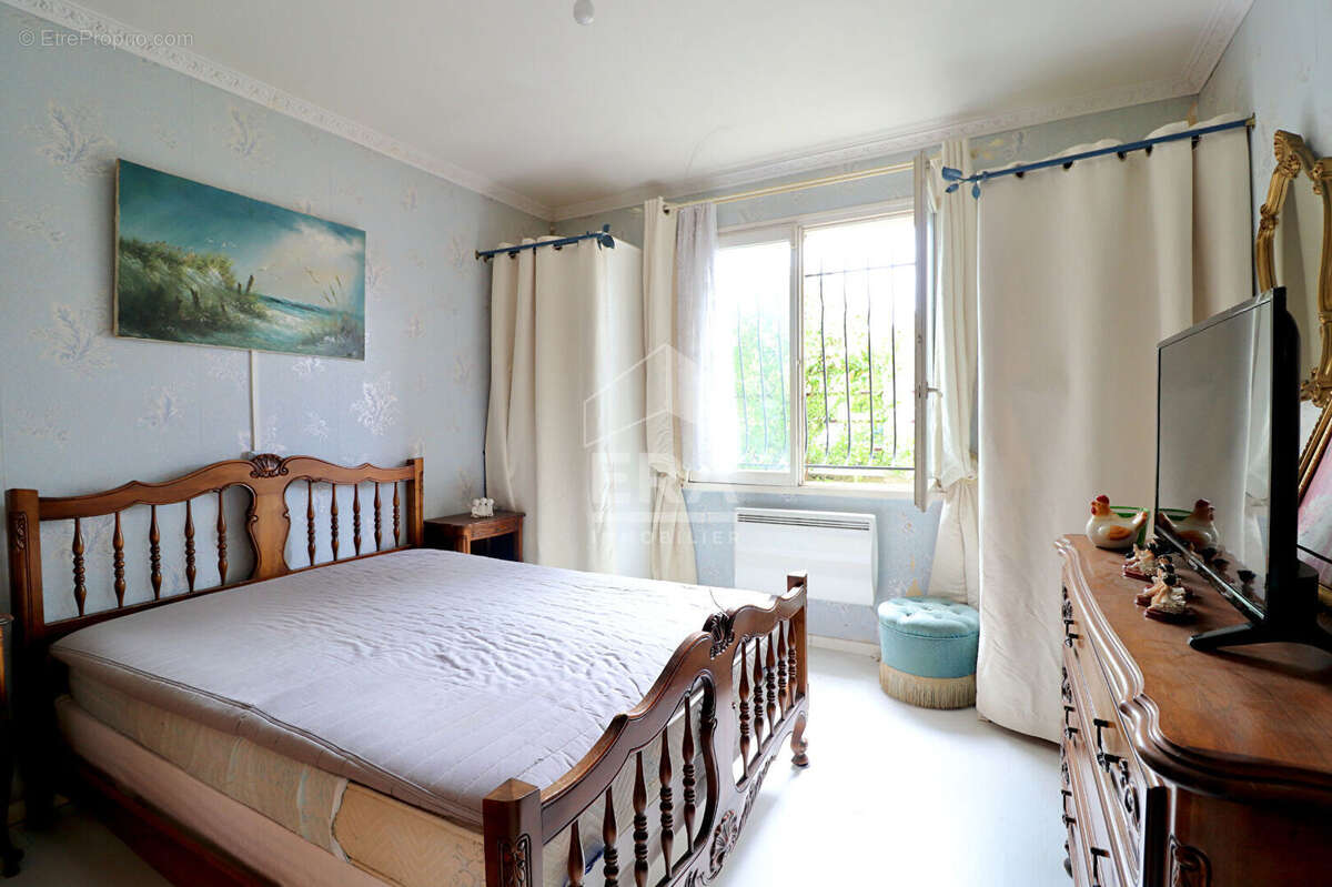 Maison à VAIRES-SUR-MARNE