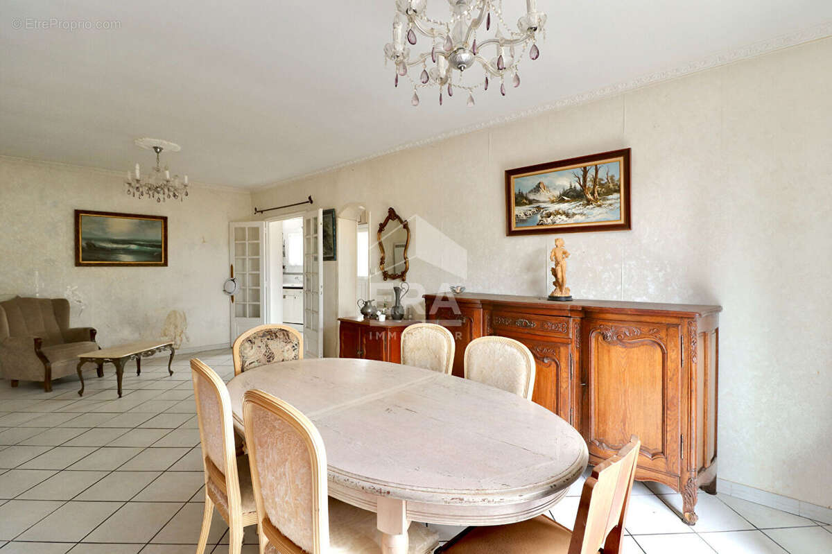 Maison à VAIRES-SUR-MARNE