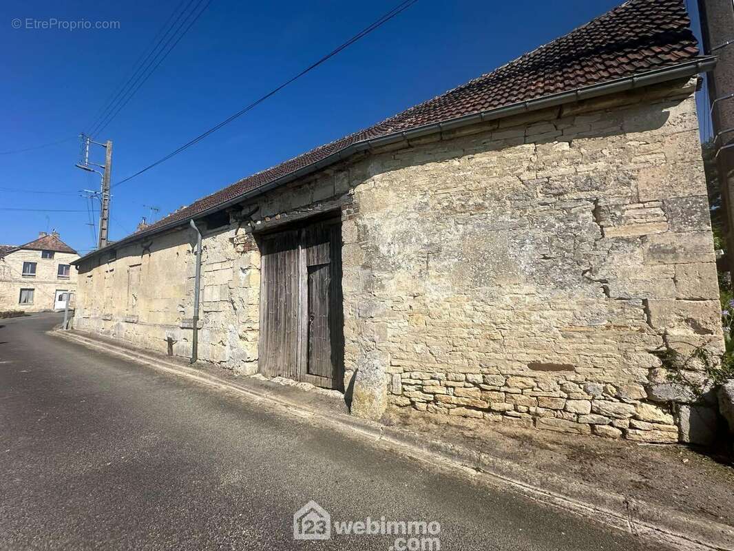 N'attendez plus - Maison à MONTCHALONS