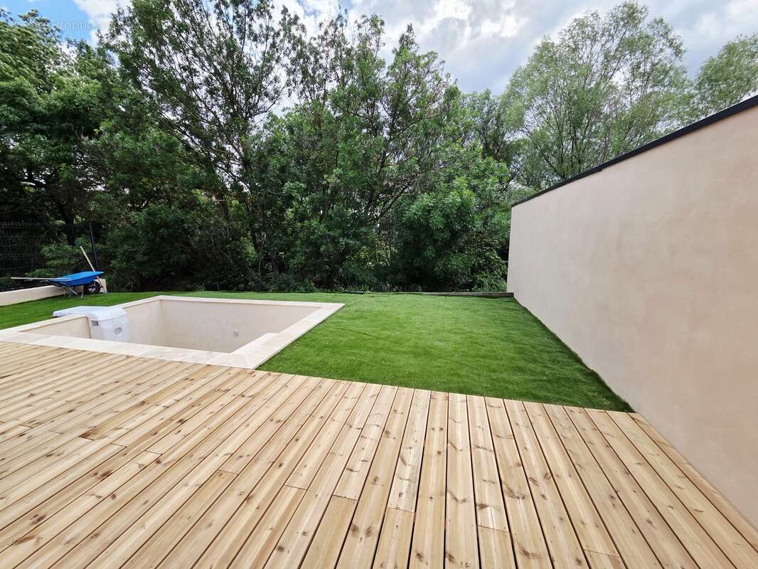 Maison à SAINT-CHINIAN