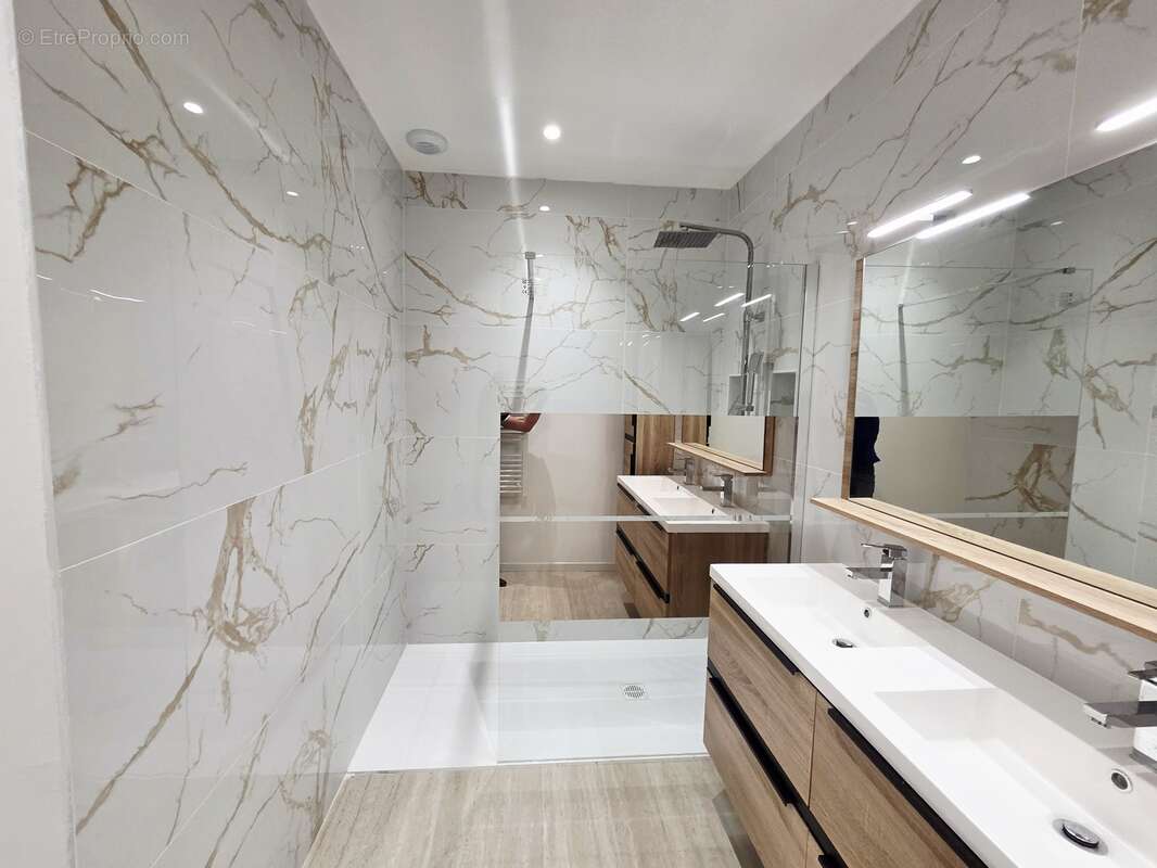 Maison à SAINT-CHINIAN