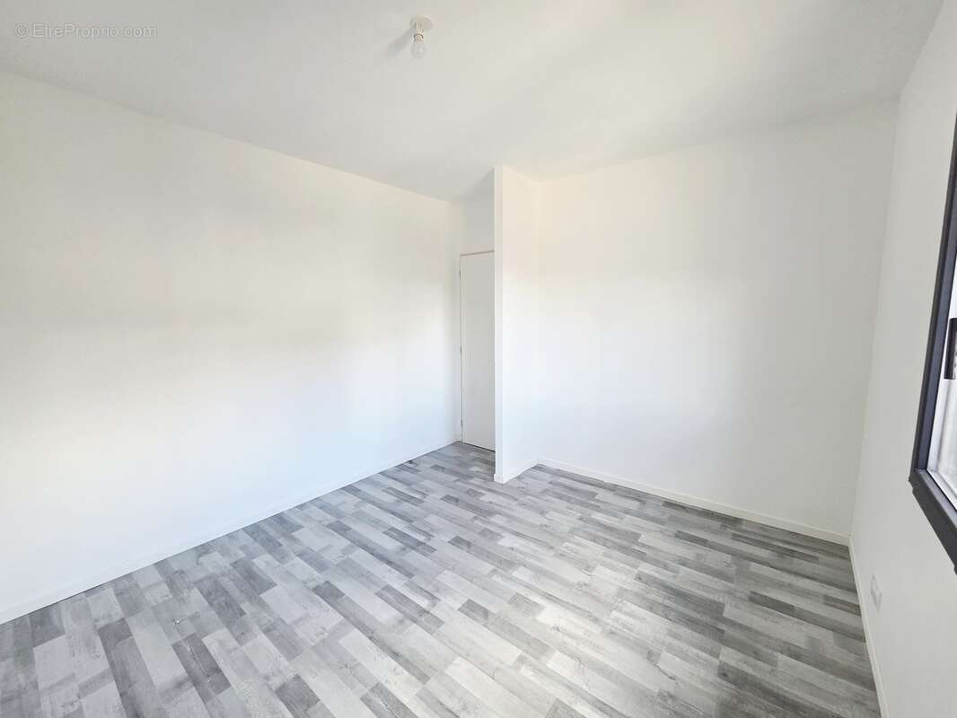 Maison à SAINT-CHINIAN