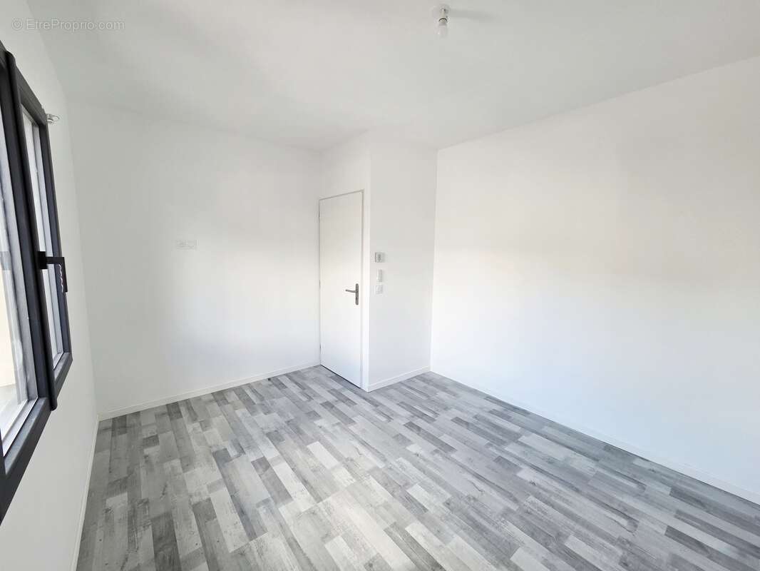 Maison à SAINT-CHINIAN