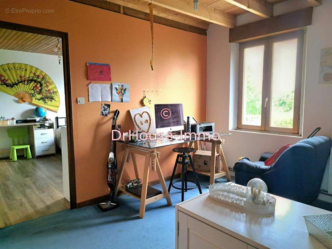 Maison à CONQUEREUIL