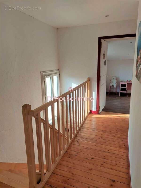 Maison à MAUZE-SUR-LE-MIGNON