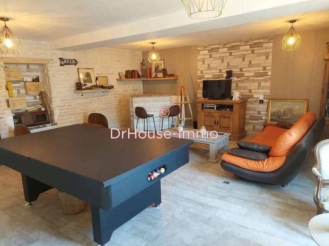 Maison à MAUZE-SUR-LE-MIGNON