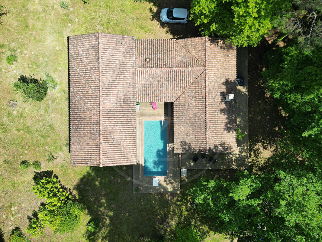 Maison à SAINT-LAURENT-DES-HOMMES