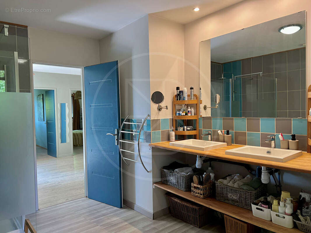 Maison à SAINT-LAURENT-DES-HOMMES