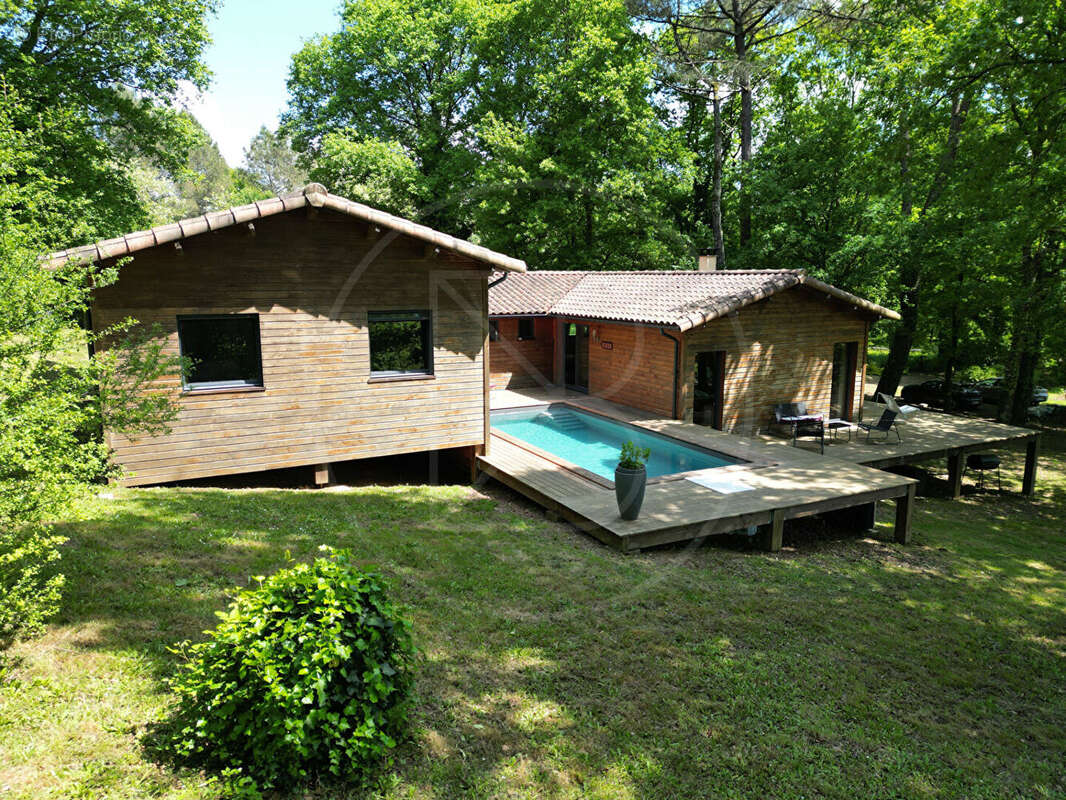 Maison à SAINT-LAURENT-DES-HOMMES