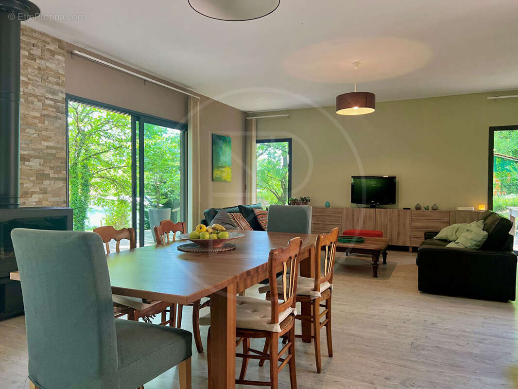 Maison à SAINT-LAURENT-DES-HOMMES