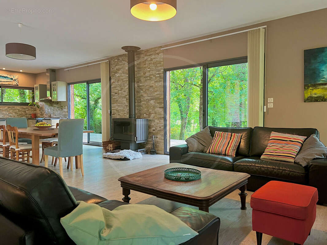 Maison à SAINT-LAURENT-DES-HOMMES