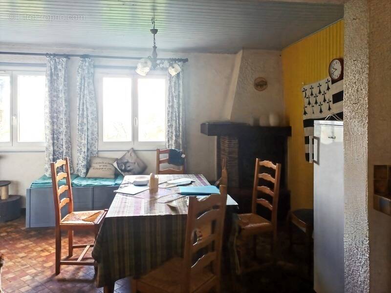 Maison à VOLLORE-VILLE