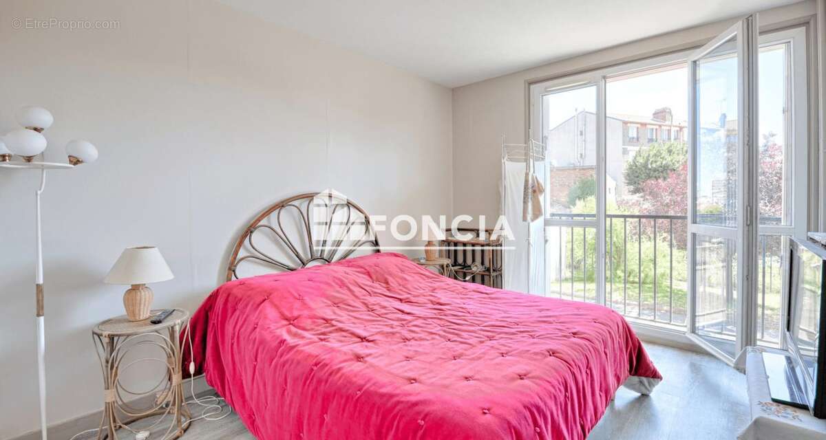 Appartement à IVRY-SUR-SEINE