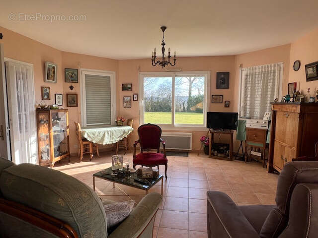 Maison à SAINT-MANVIEU-BOCAGE