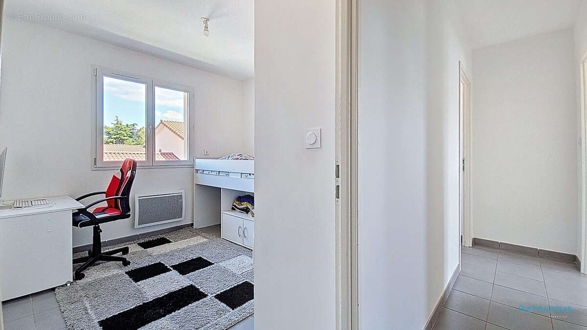 Maison à SALAISE-SUR-SANNE