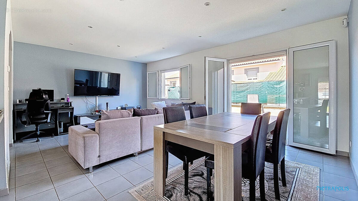 Maison à SALAISE-SUR-SANNE