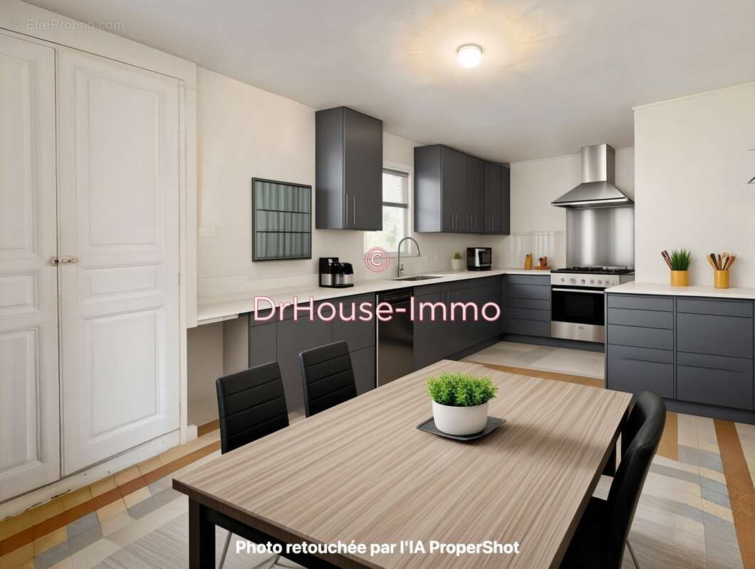 Maison à FRESNAY-SUR-SARTHE