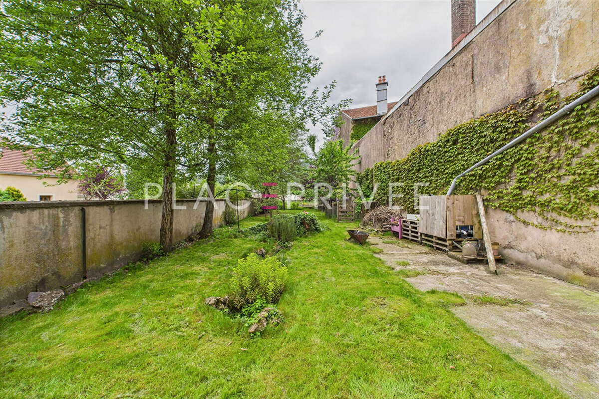 Maison à REMIREMONT